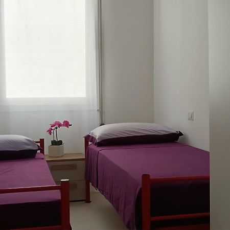 Gigi House -Appartamento Piazza Mazzini- 200M Dal Mare Lido di Jesolo Bagian luar foto